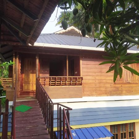 Mundromocktail Tourist Home Sasthamcotta Εξωτερικό φωτογραφία