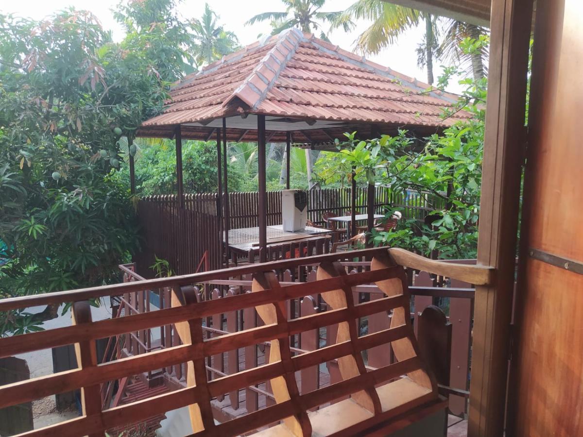 Mundromocktail Tourist Home Sasthamcotta Εξωτερικό φωτογραφία